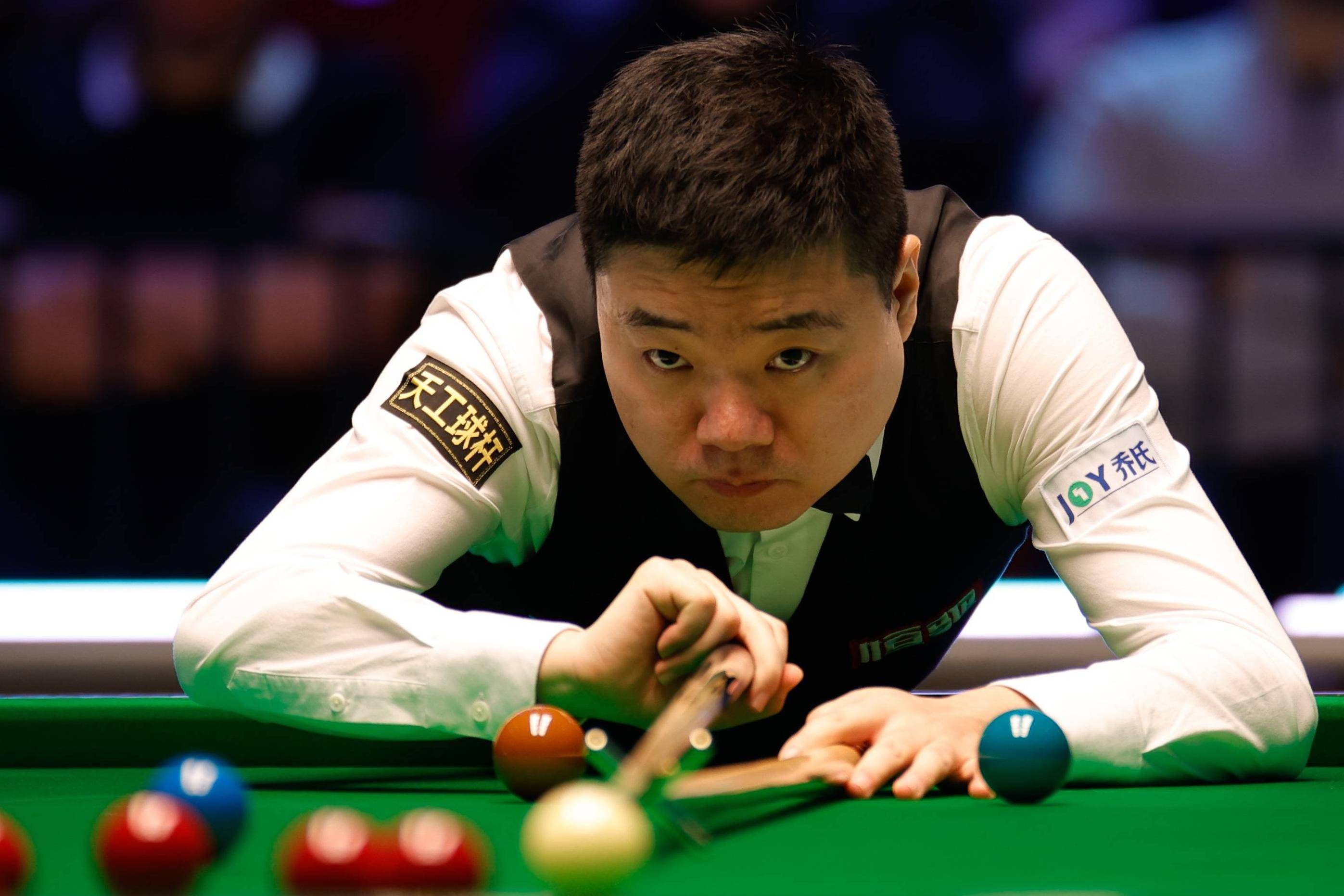 队在防线稳 队在防线稳