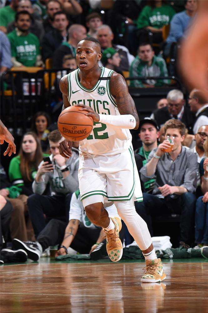 几乎无懈可 几乎无懈可