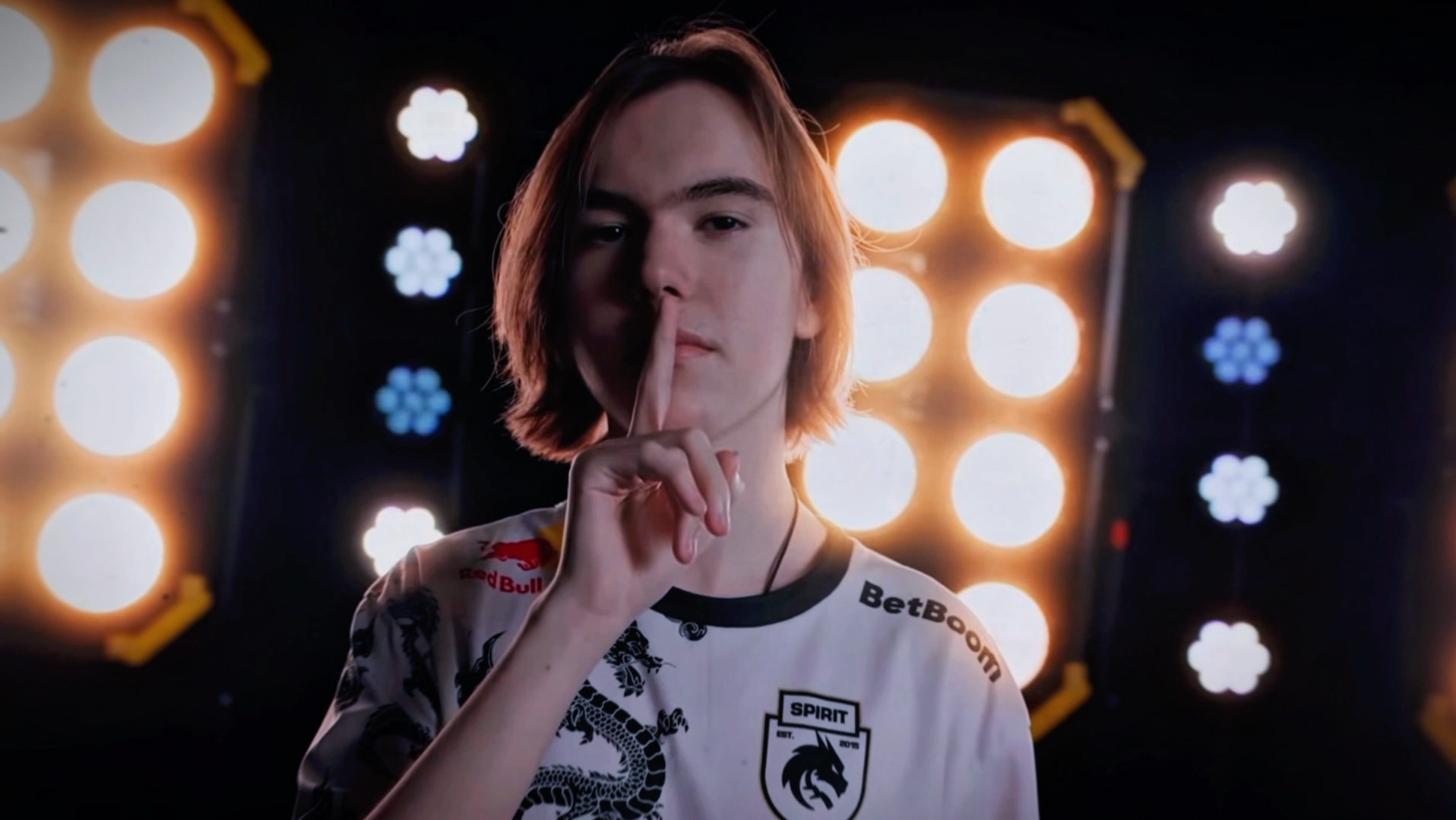 待与社交互 待与社交互